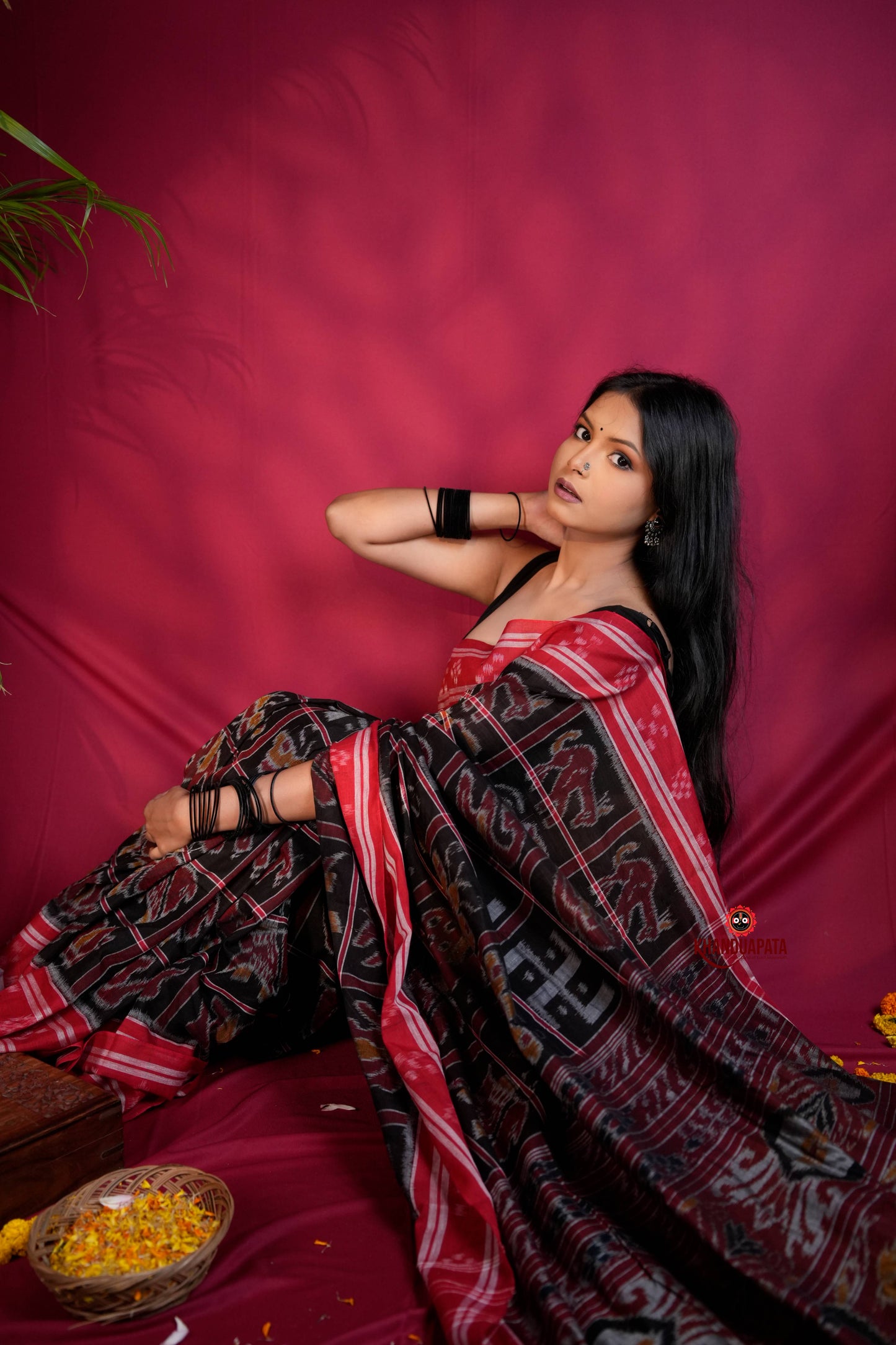 Black & Red Colour Navakothi Design Cotton Saree For Women