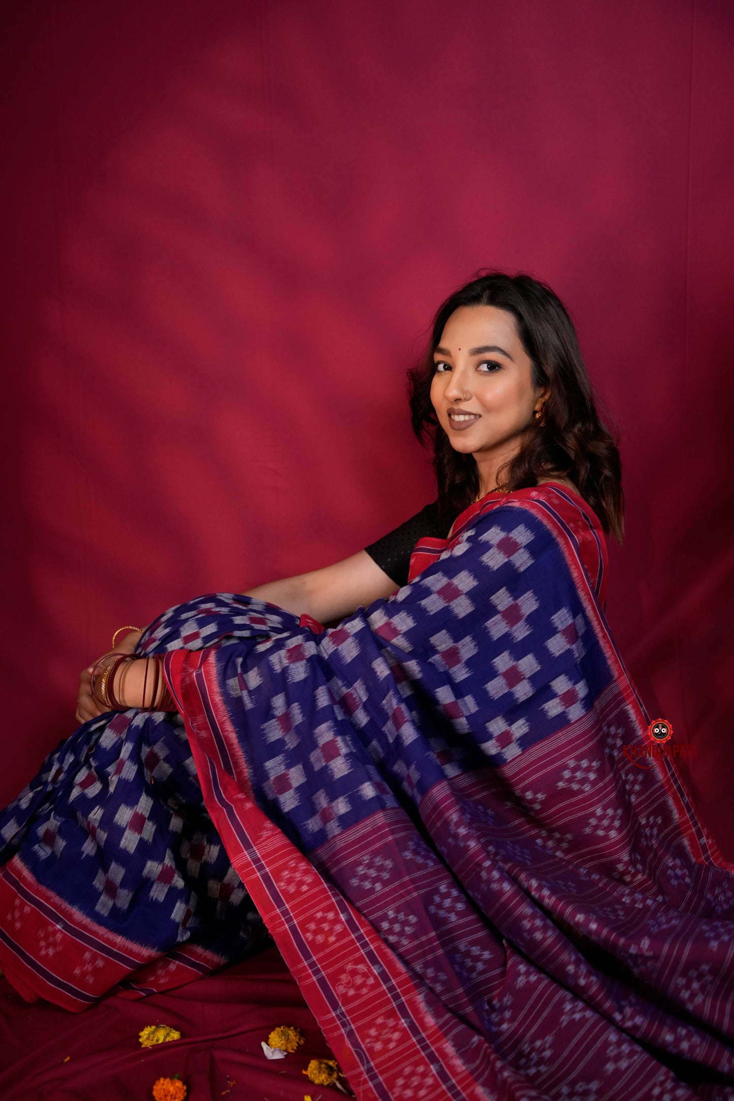 Red & Blue Colour Pasapali Border Body Design Cotton Saree For Women