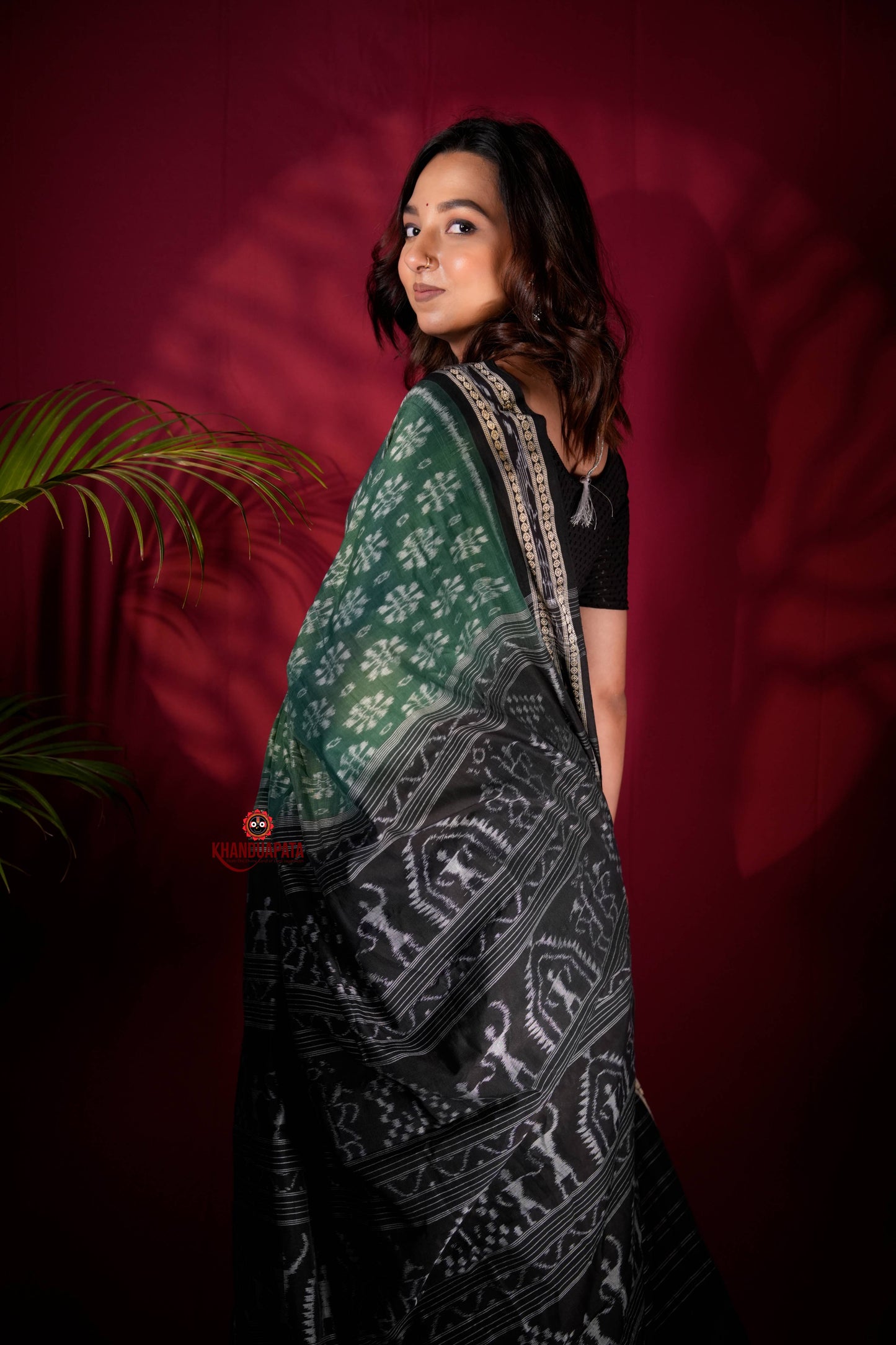 Green & Black Colour Flower Design Cotton Saree For Women