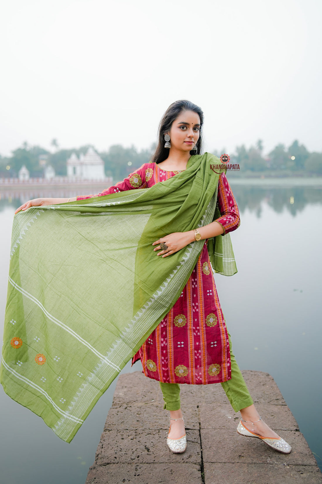 Pasapali checkerboard design unstitched cotton suit by Khanduapata