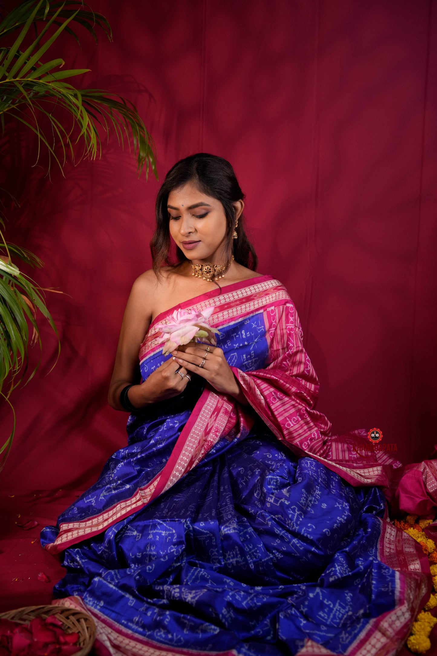 Red & Blue Colour Geometric Design Silk Saree For Women