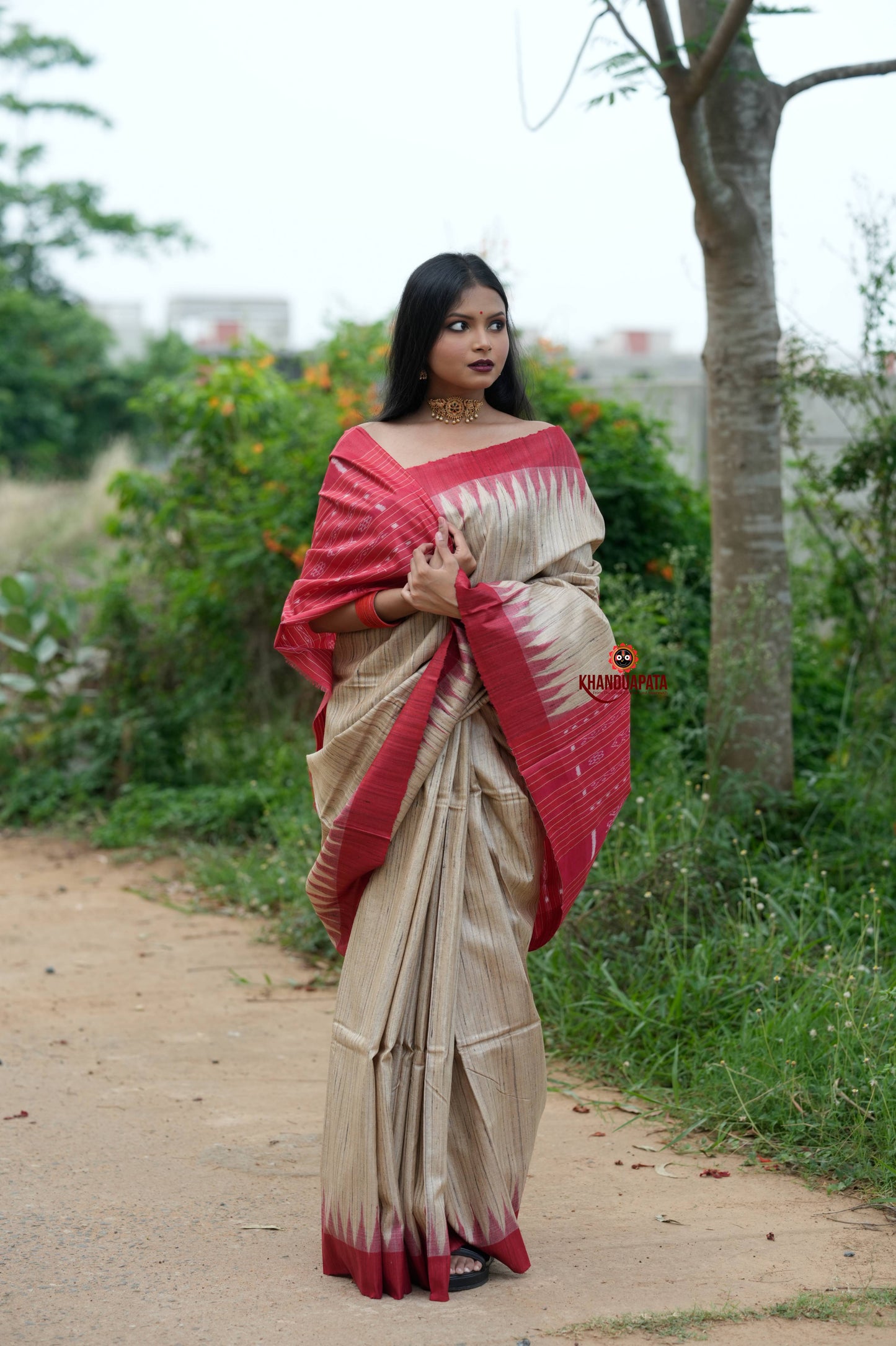 Red & Beige Colour Plain Tussar Silk Saree For Women