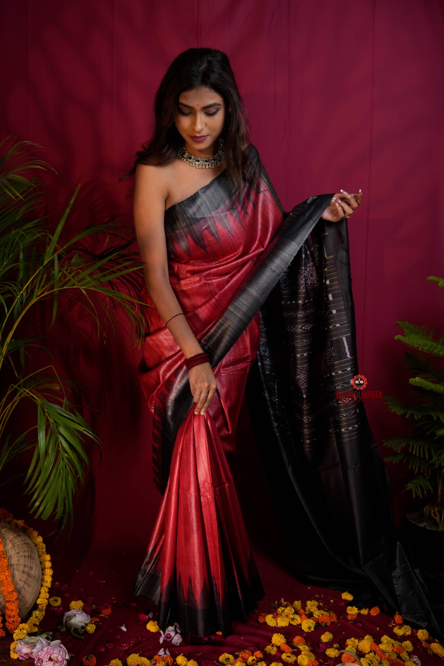Black & Red Colour Plain Tussar Silk Saree For Women