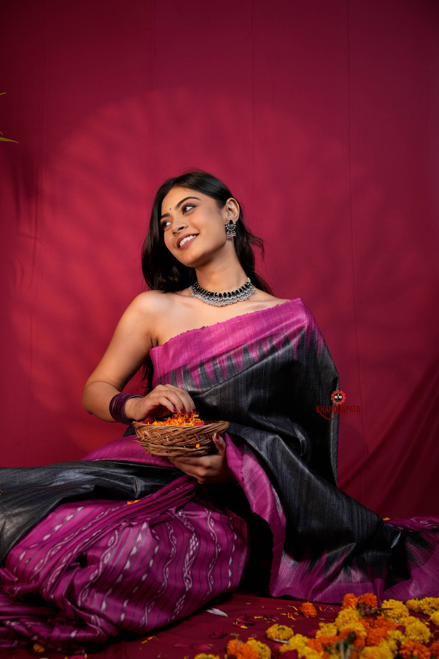 Black & Pink Colour Plain Tussar Silk Saree For Women