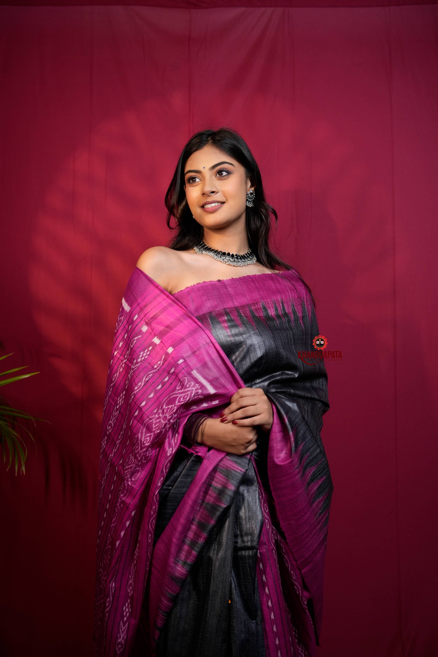 Black & Pink Colour Plain Tussar Silk Saree For Women