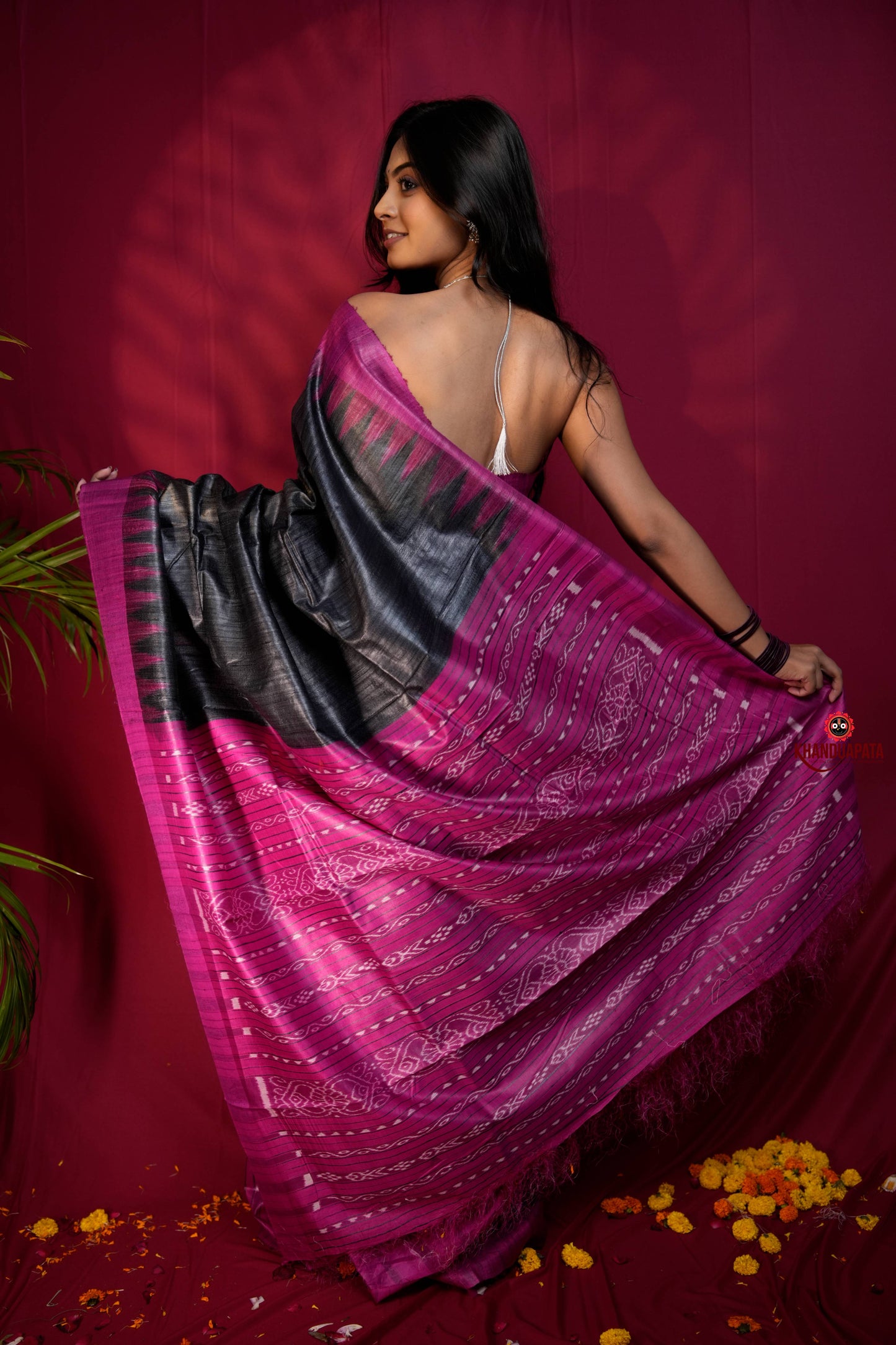 Black & Pink Colour Plain Tussar Silk Saree For Women