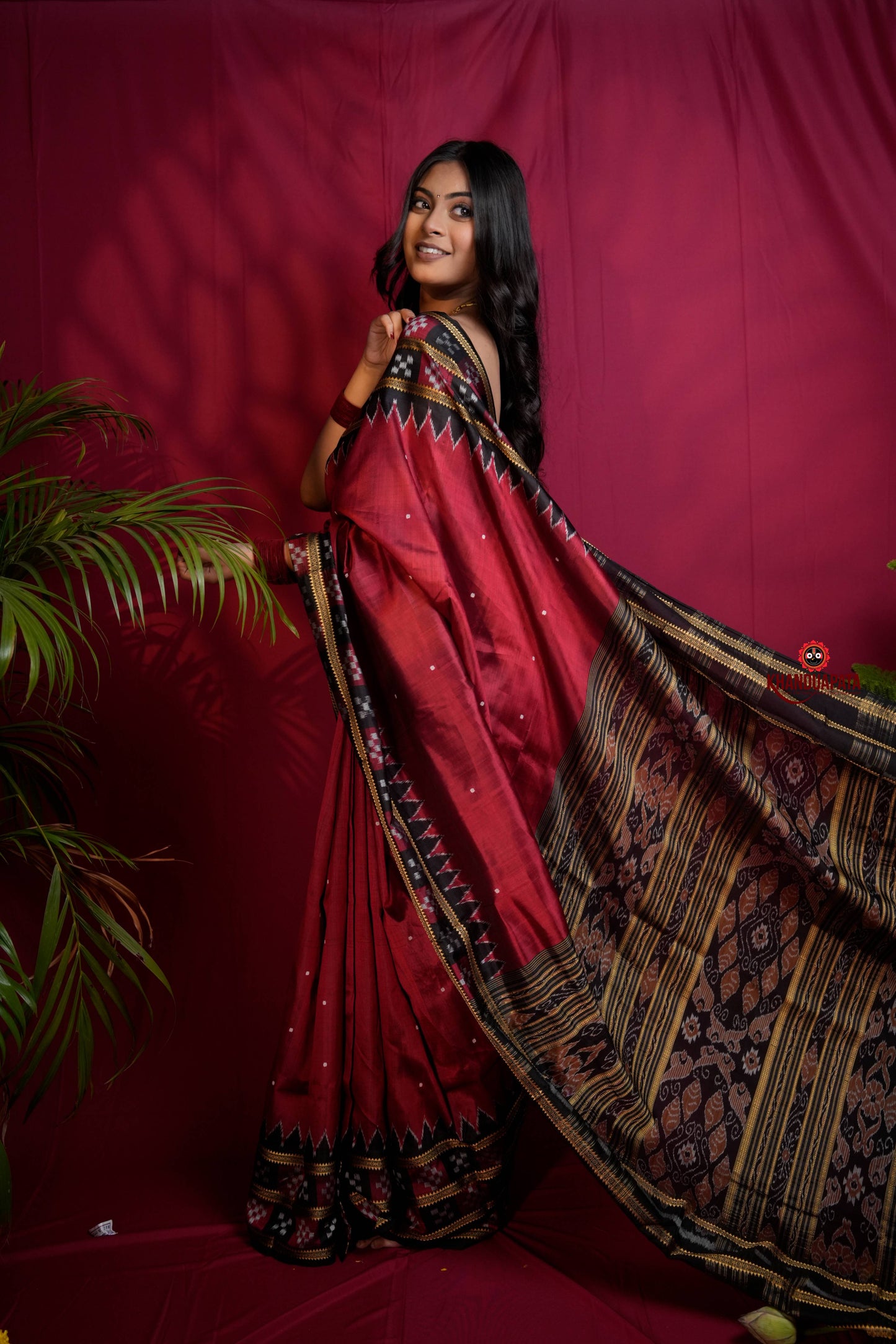 Black & Maroon Colour Double Border Dot Design Silk Saree For Women