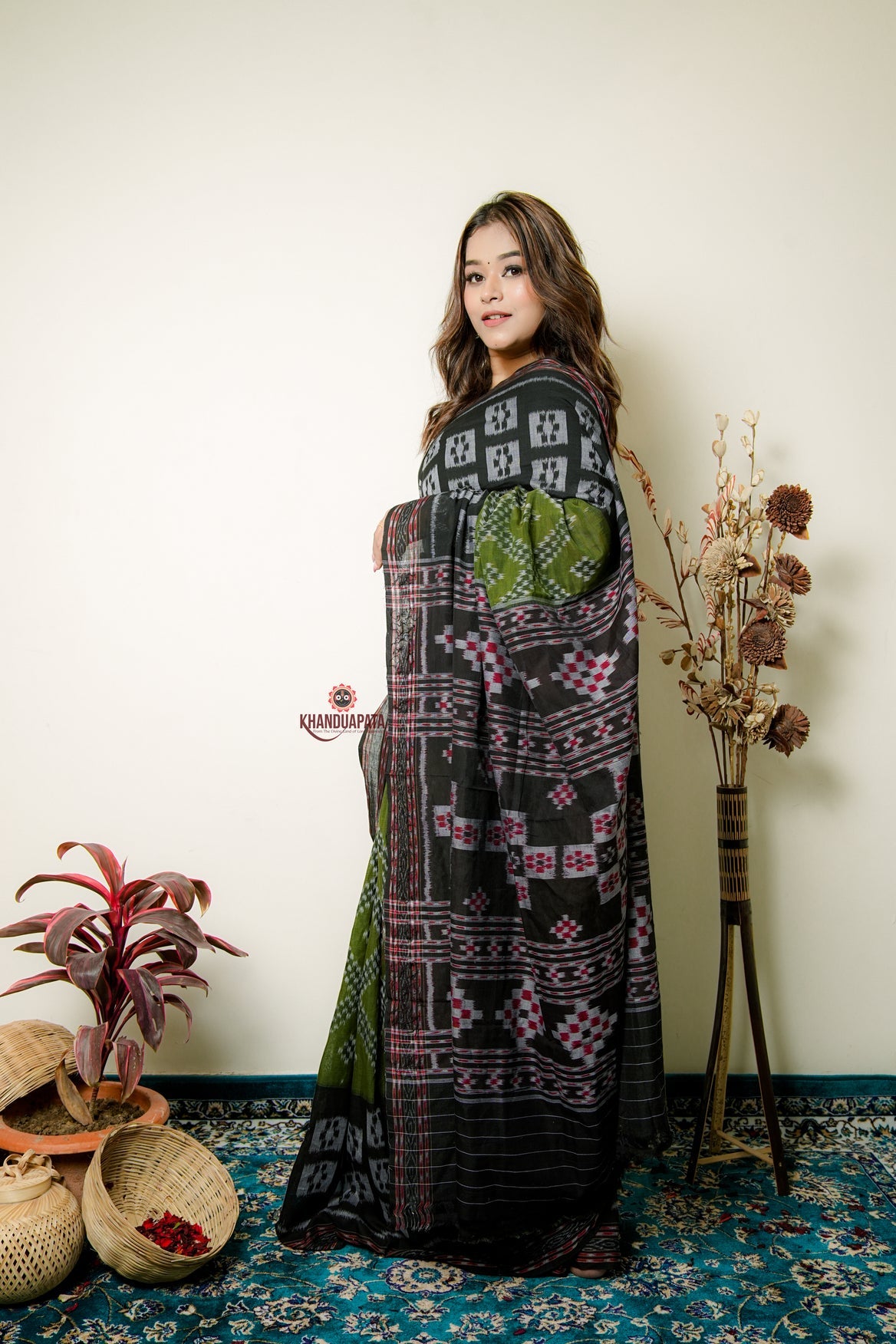 Black And Grey Box Design Cotton Saree For Women