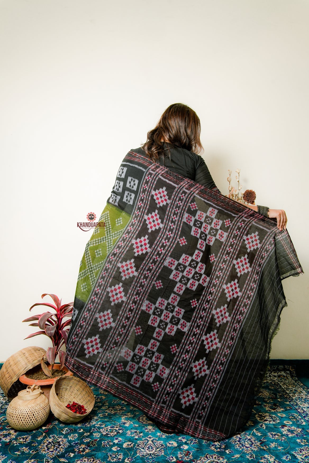 Black And Grey Box Design Cotton Saree For Women