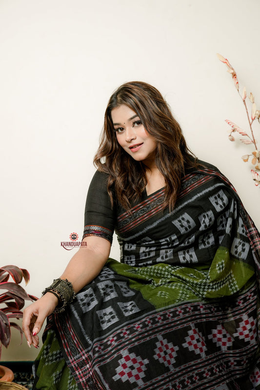 Black And Grey Box Design Cotton Saree For Women