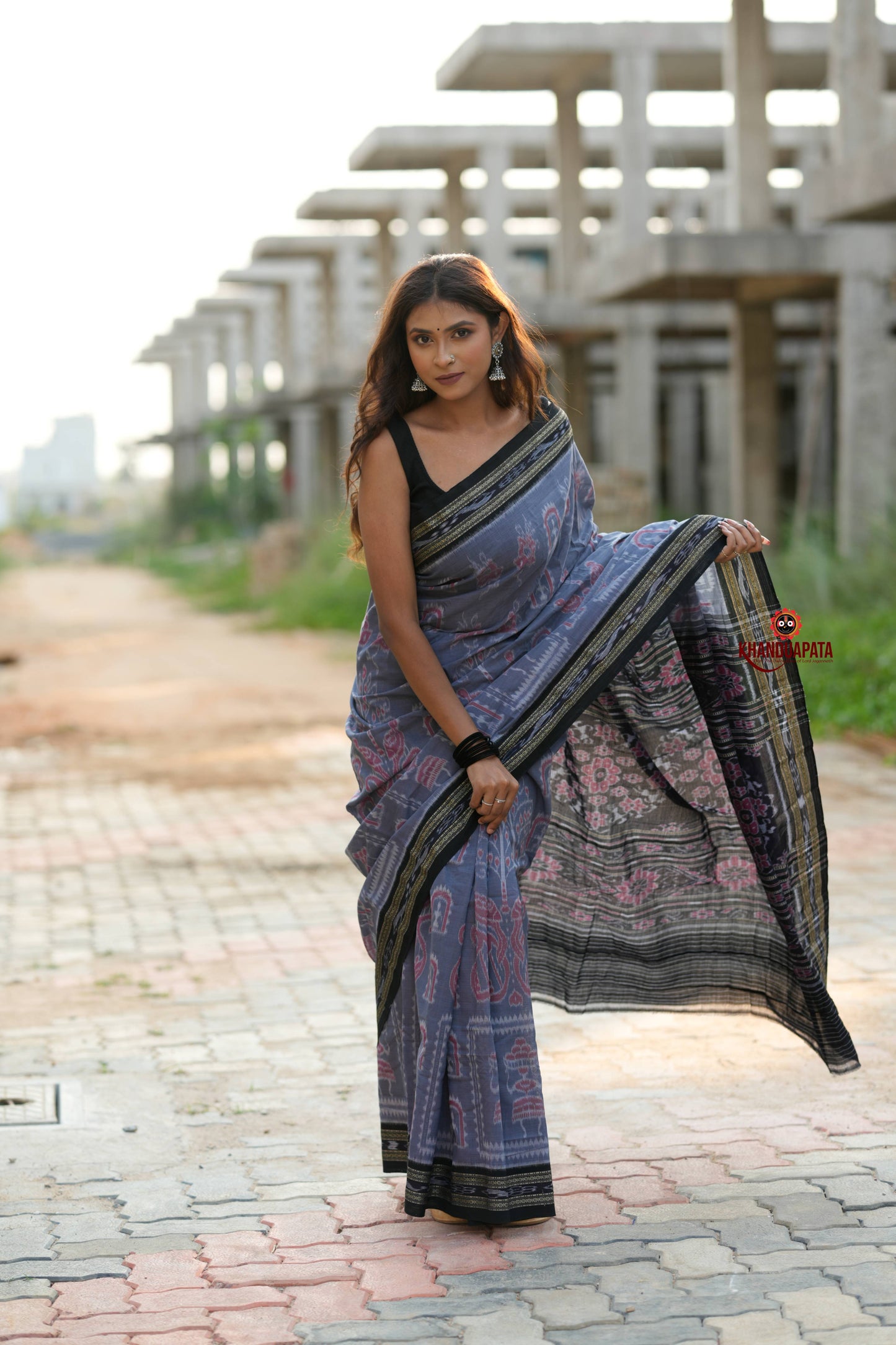 Black & Grey Body Design Cotton Saree For Women