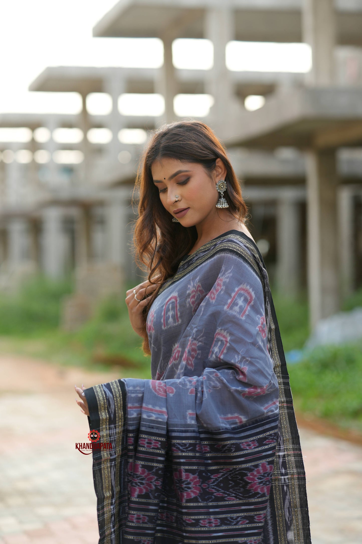Black & Grey Body Design Cotton Saree For Women