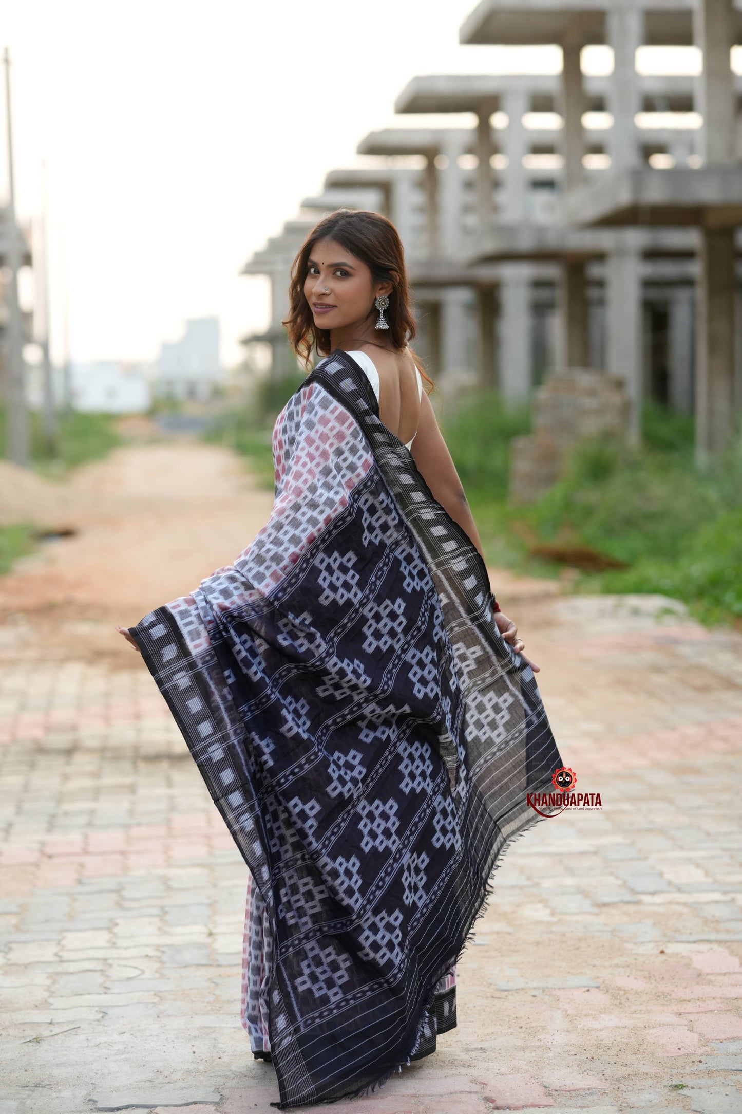 White & Black Multi Colour Box Design Cotton Saree For Women