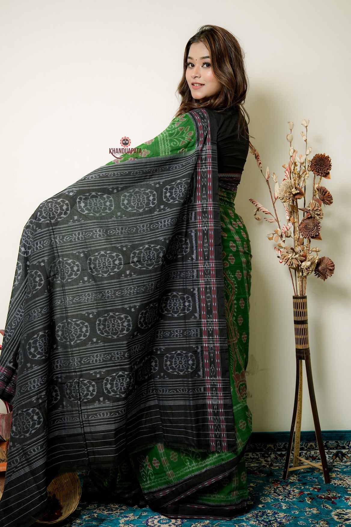 Aesthetic Plant Design Cotton Saree For Women
