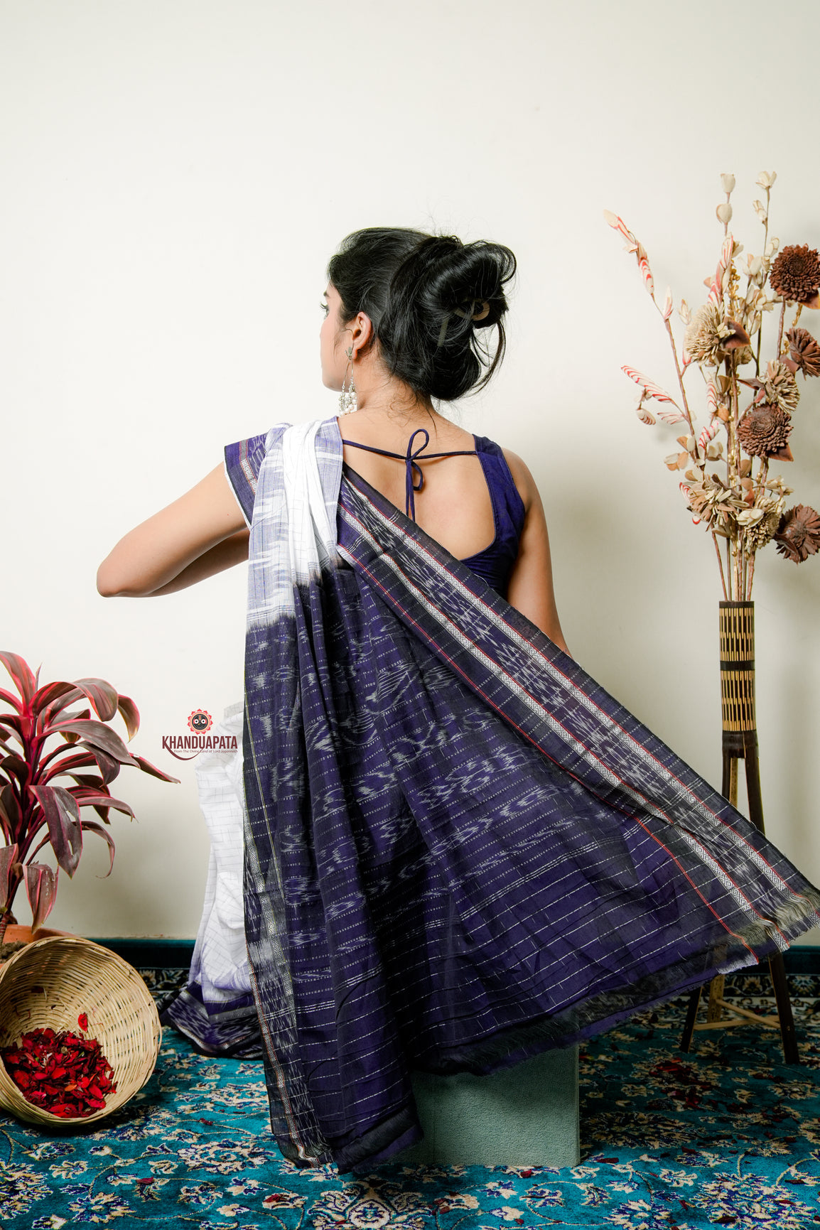 White Check Design Cotton Saree For Women