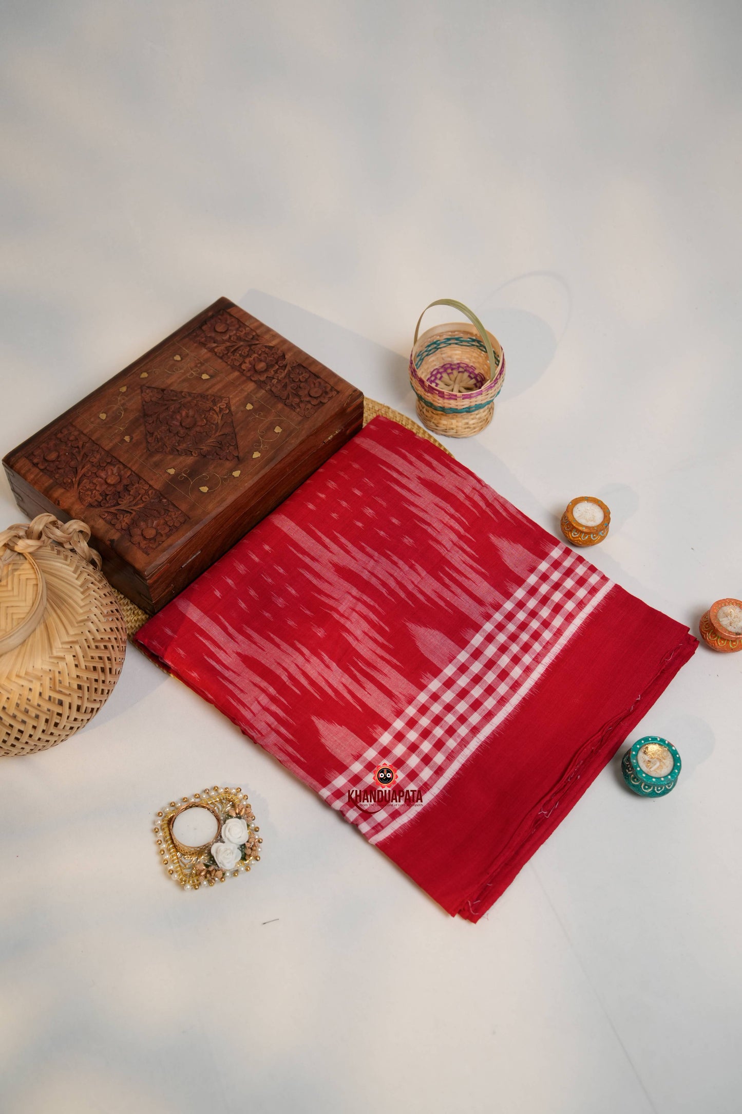 Red & White Colour Pasapali Border Cotton Saree For Women
