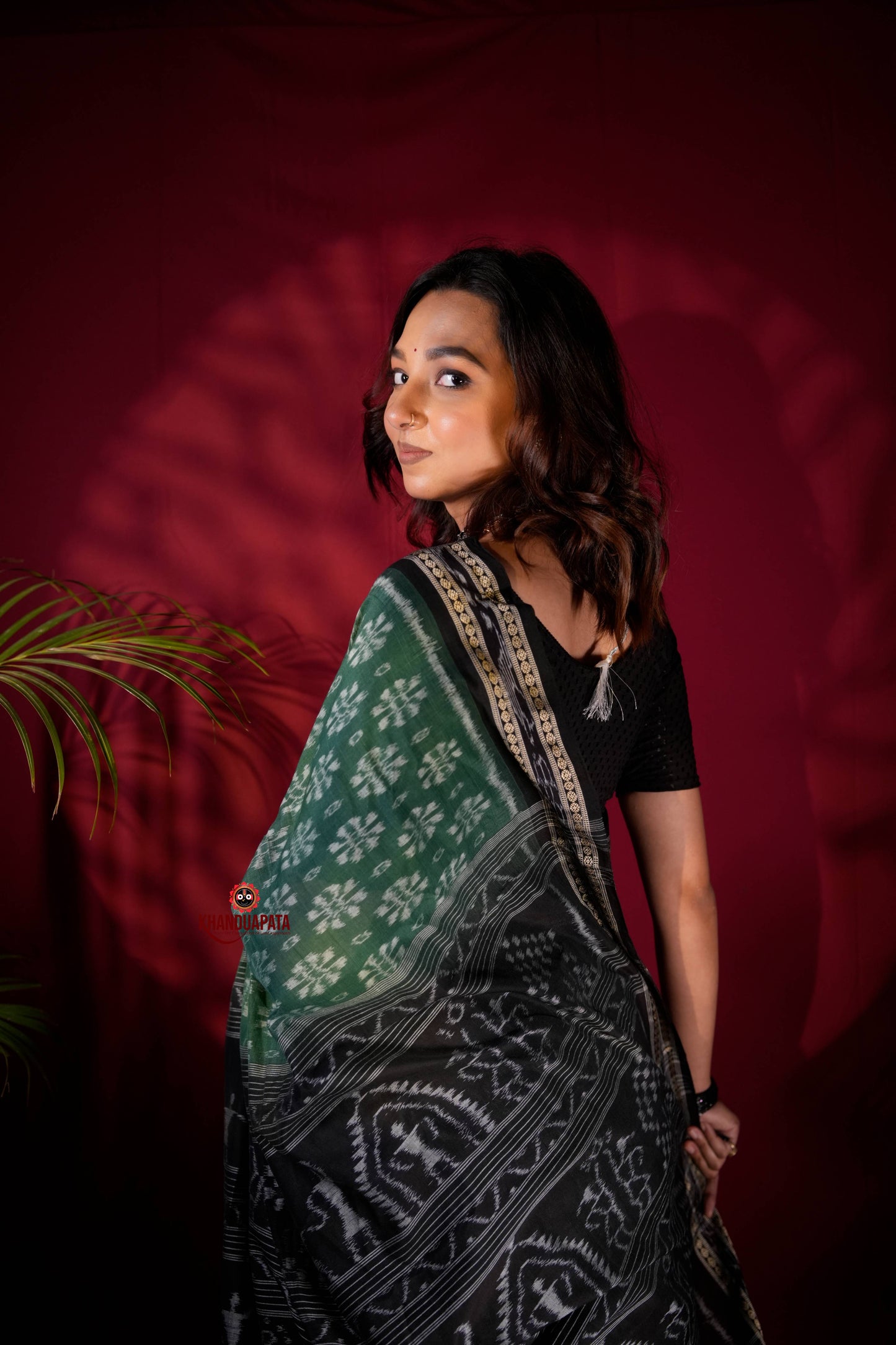 Green & Black Colour Flower Design Cotton Saree For Women
