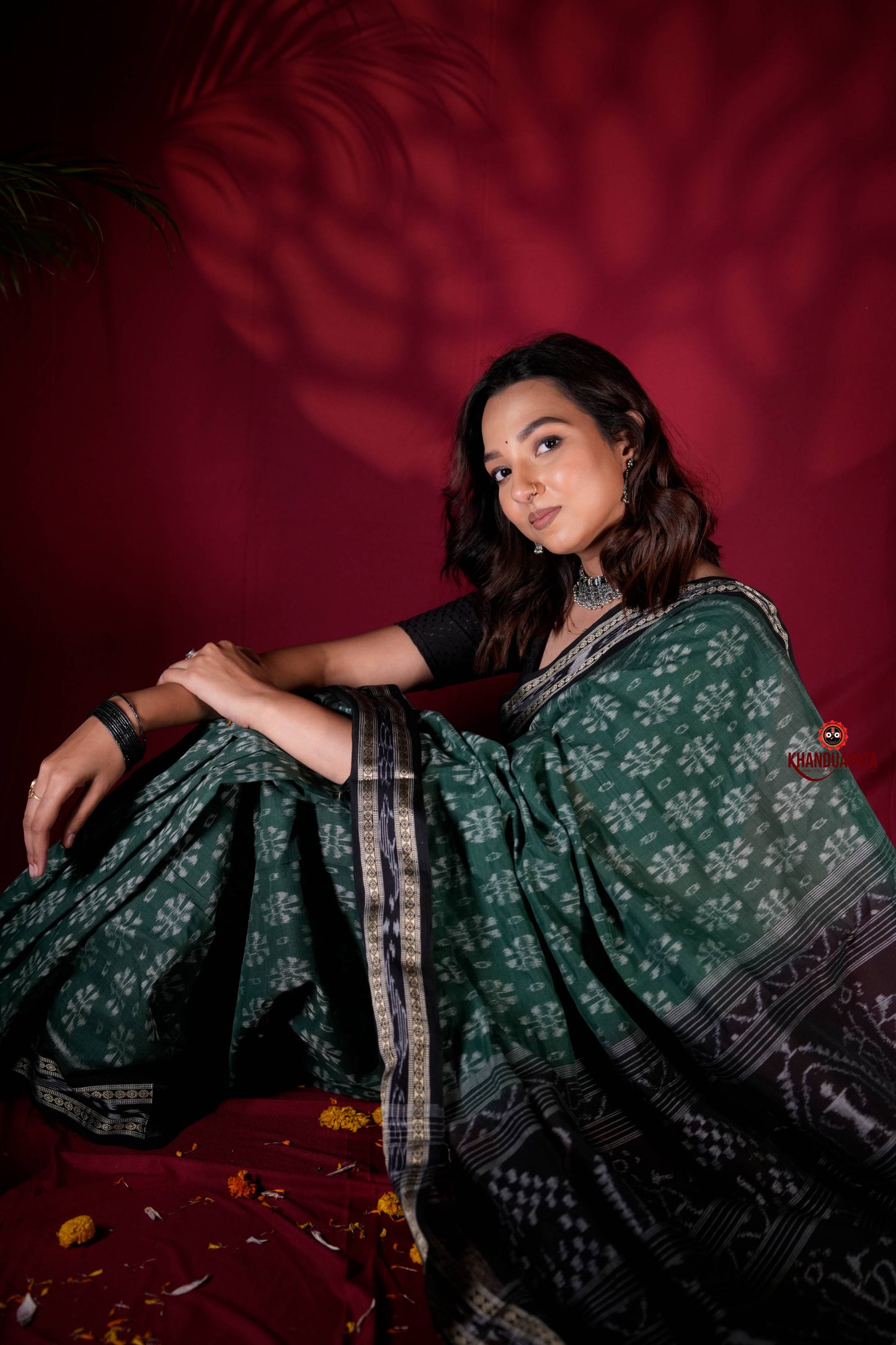 Green & Black Colour Flower Design Cotton Saree For Women