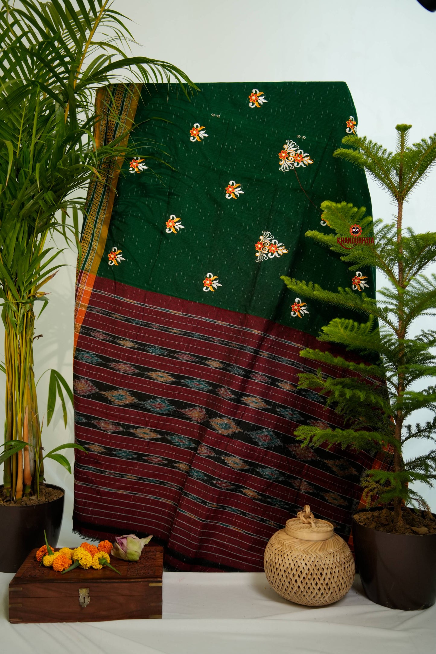 Green Colour Flower Design Cotton Saree For Women