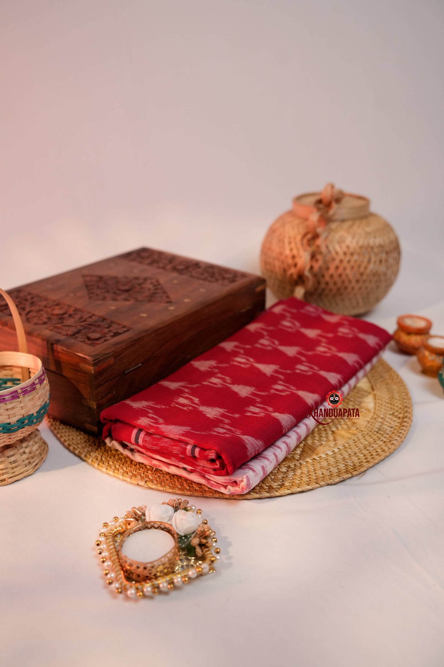 Red & White Design Cotton Saree For Women
