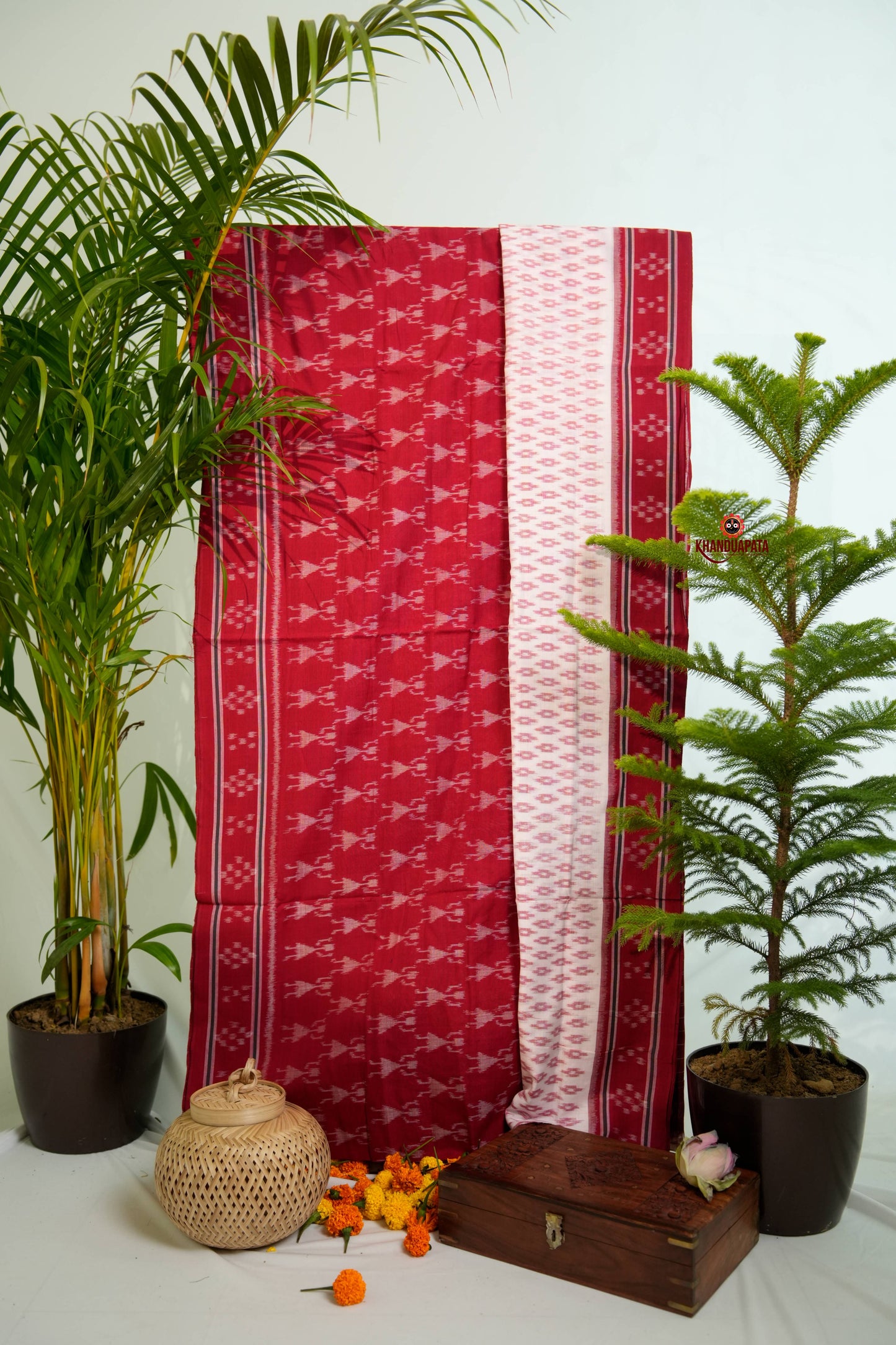 Red & White Design Cotton Saree For Women