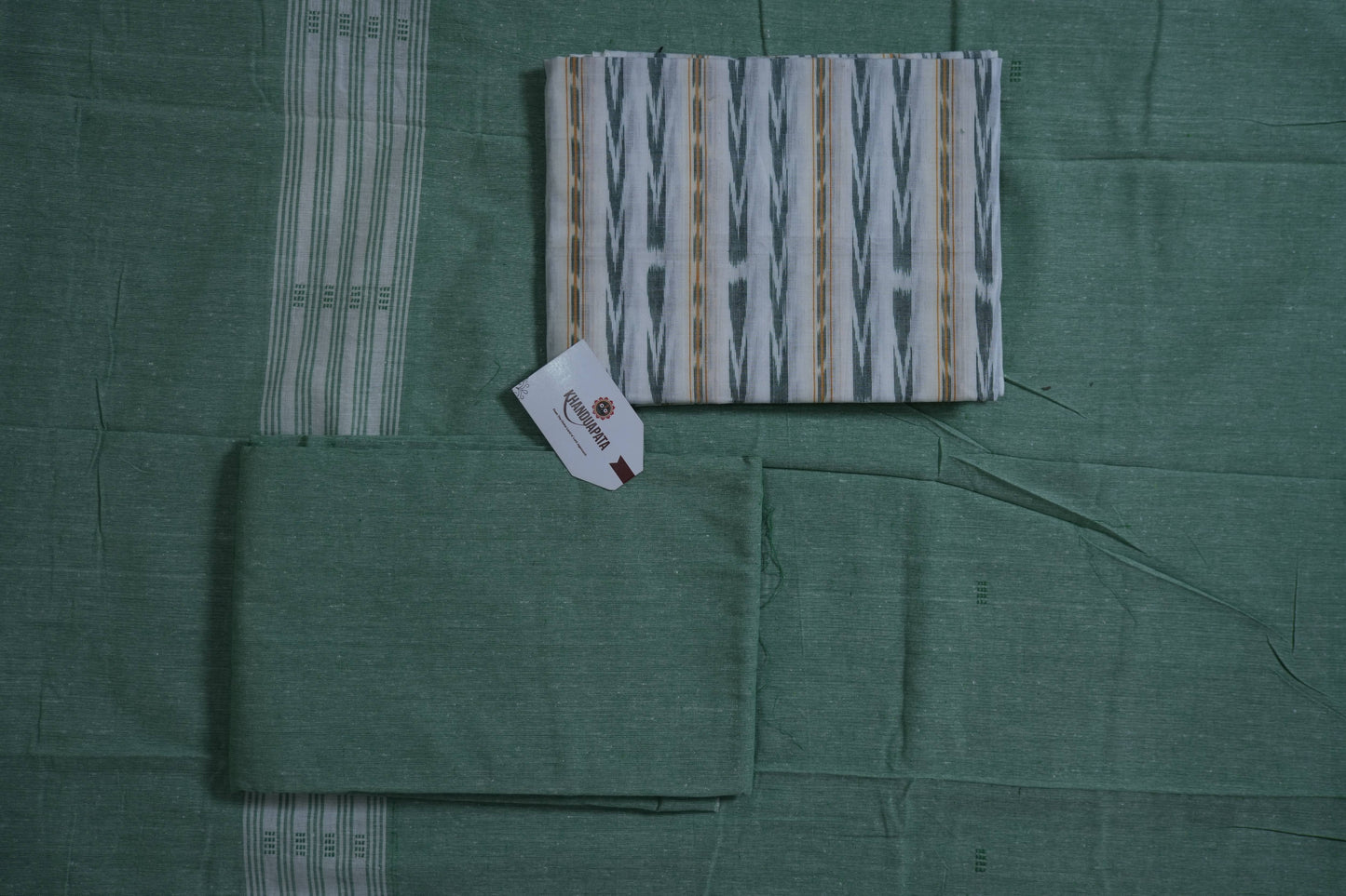 Green & White Arrow Unstitched Cotton Suit For Women