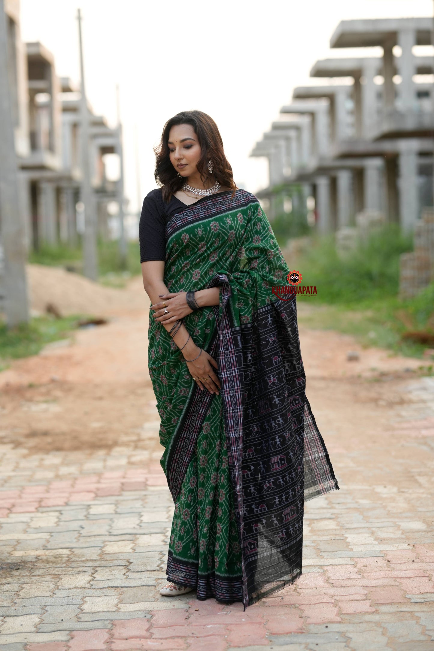 Black & Green Body Design Cotton Saree For Women